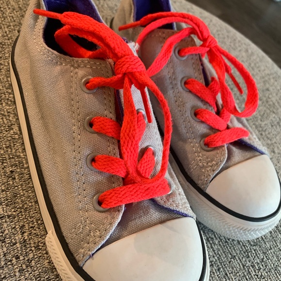 girls converse size 10